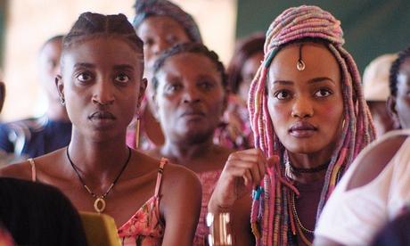 Panorama Gratuito: El 26º Festival de Cine Europeo estrenará tres aclamadas películas LGBTQIA+ Imagen de “Rafiki” (Wanuri Kahi; Kenia, Francia, Alemania)