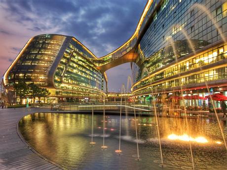 Zaha Hadid: La Maestra del Deconstructivismo y Neofuturismo 2 Zaha Hadid: La Maestra del Deconstructivismo y Neofuturismo 2