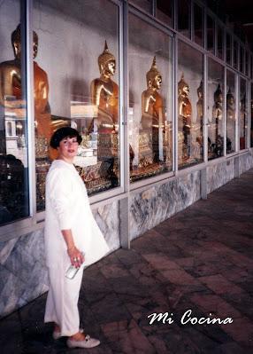 SOPA THAI DE COCO Y CURRY ROJO CON LANGOSTINOS.