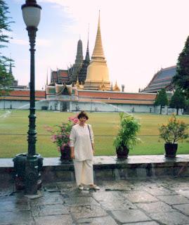 SOPA THAI DE COCO Y CURRY ROJO CON LANGOSTINOS.