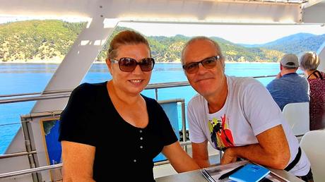 GRECIA : NAVEGANDO POR LA PENÍNSULA DEL MONTE ATHOS GRECIA : NAVEGANDO POR LA PENÍNSULA DEL MONTE ATHOS