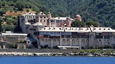 GRECIA : NAVEGANDO POR LA PENÍNSULA DEL MONTE ATHOS