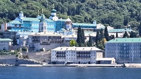 GRECIA : NAVEGANDO POR LA PENÍNSULA DEL MONTE ATHOS GRECIA : NAVEGANDO POR LA PENÍNSULA DEL MONTE ATHOS