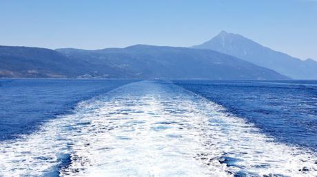GRECIA : NAVEGANDO POR LA PENÍNSULA DEL MONTE ATHOS GRECIA : NAVEGANDO POR LA PENÍNSULA DEL MONTE ATHOS