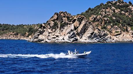 GRECIA : NAVEGANDO POR LA PENÍNSULA DEL MONTE ATHOS GRECIA : NAVEGANDO POR LA PENÍNSULA DEL MONTE ATHOS