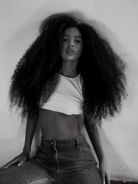 MODALTERNA. Ediciòn Especial.  Arianna Guette una Afrovenezolana que se esta convirtiendo en una promesa del modelaje en Venezuela