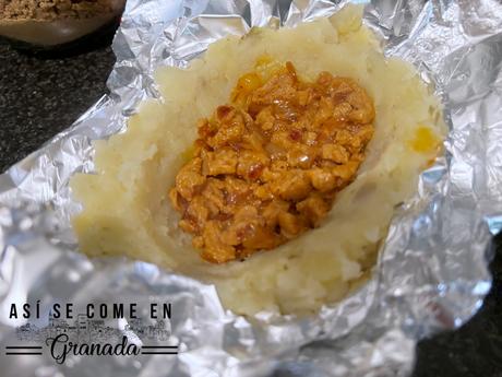 Patatas rellenas de soja texturizada con alioli