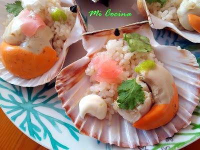 SUSHI SUELTO CON PEREGRINAS (VIEIRAS)