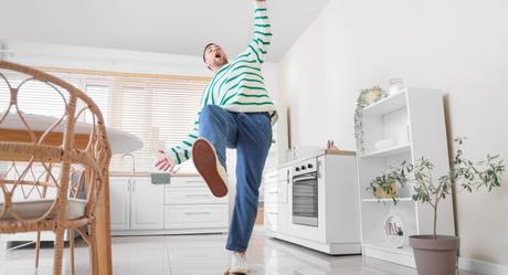 Cómo y por qué mejorar el equilibrio para prevenvir caídas, tengas la edad que tengas