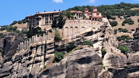 GRECIA : LOS MONASTERIOS VERTICALES DE METEORA GRECIA : LOS MONASTERIOS VERTICALES DE METEORA