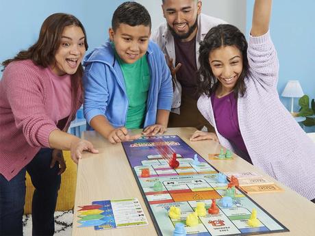 F8995_LS_GMS_MONOPOLY_KNOCKOUT_0162_BTF_01