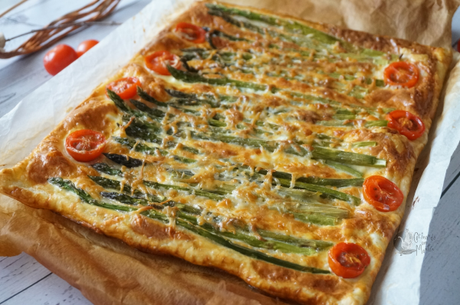 Hojaldre con espárragos Hojaldre con espárragos