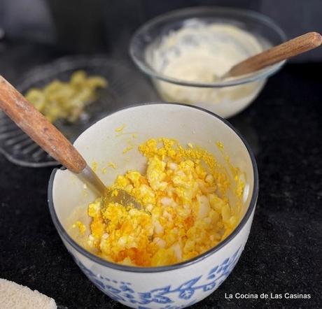 Sandwich de Huevo, Pepinillo y más #PepinoInternationalDay