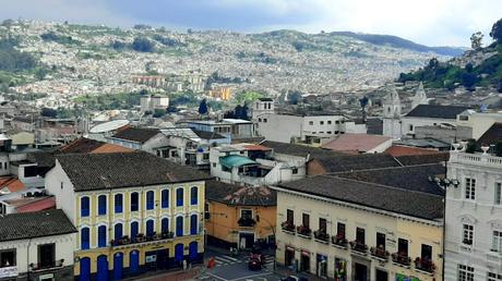 ECUADOR : POR LAS ALTURAS DE QUITO ECUADOR : POR LAS ALTURAS DE QUITO