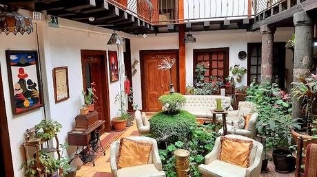 ECUADOR : POR LAS ALTURAS DE QUITO ECUADOR : POR LAS ALTURAS DE QUITO