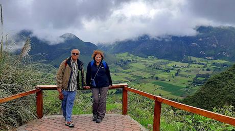 ECUADOR : POR LAS ALTURAS DE QUITO ECUADOR : POR LAS ALTURAS DE QUITO