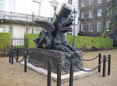 Cádiz y San Fernando sufren el asedio francés  en 1810.