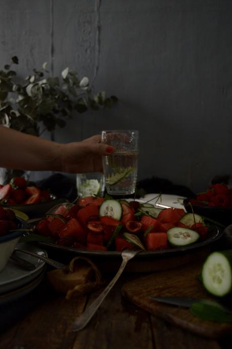 Ensalada de sandía, pepino y frutos rojos {Reto #InternationalDay} ensalada-de-sandia-pepino-y-frutos-rojos