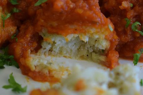 Albóndigas de Coliflor con Tomate Albóndigas de Coliflor con Tomate