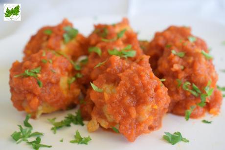 Albóndigas de Coliflor con Tomate Albóndigas de Coliflor con Tomate
