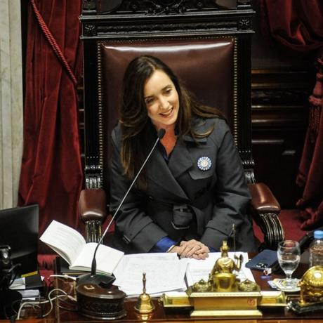 LEY BASES, LA BATALLA FINAL LEY BASES, LA BATALLA FINAL