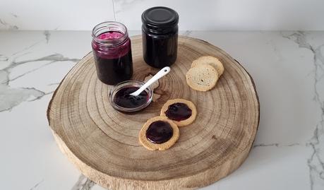 Mermelada de Arándanos hecha en modo tradicional Mermelada de Arándanos hecha en modo tradicional