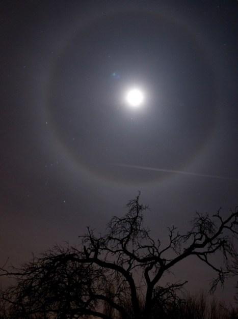 [Imaginarium] Constelación de Orión + Halo Lunar + Pléyades
