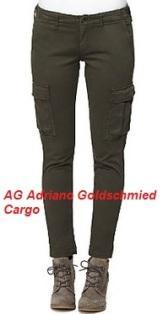 Curiosidades: Eva Longoria, otra celebrity que viaja con su almohada. Analizamos su look