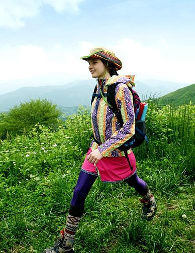 Mountain Girls (山ガール)