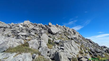 PEÑA UBIÑA desde CASA MIERES Saliendo a la arista de Peña Ubiña