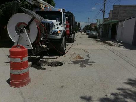 Interapas toma medidas urgentes para restablecer el suministro de agua en el fraccionamiento San Ángel