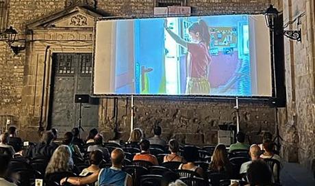 pantalla barcelona cine a la fresca