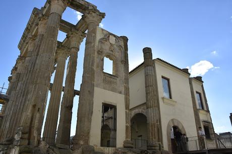 BLOGSSIPGIRL TE ANIMA A VIAJAR: VISITANDO MÉRIDA, CÁCERES, TRUJILLO (EXTREMADURA) & CONCIERTO STATUS QUO.