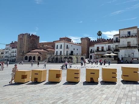 BLOGSSIPGIRL TE ANIMA A VIAJAR: VISITANDO MÉRIDA, CÁCERES, TRUJILLO (EXTREMADURA) & CONCIERTO STATUS QUO.