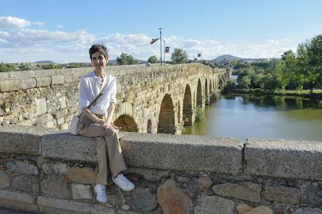 BLOGSSIPGIRL TE ANIMA A VIAJAR: VISITANDO MÉRIDA, CÁCERES, TRUJILLO (EXTREMADURA) & CONCIERTO STATUS QUO.