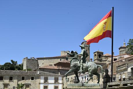 BLOGSSIPGIRL TE ANIMA A VIAJAR: VISITANDO MÉRIDA, CÁCERES, TRUJILLO (EXTREMADURA) & CONCIERTO STATUS QUO.