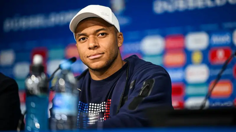 Leer hoy a Sullivan y escuchar a Mbappé