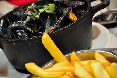 MEJILLONES AL ESTILO BELGA