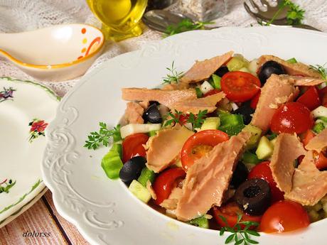 Ensalada de pipirrana de atún Ensalada de pipirrana de atún