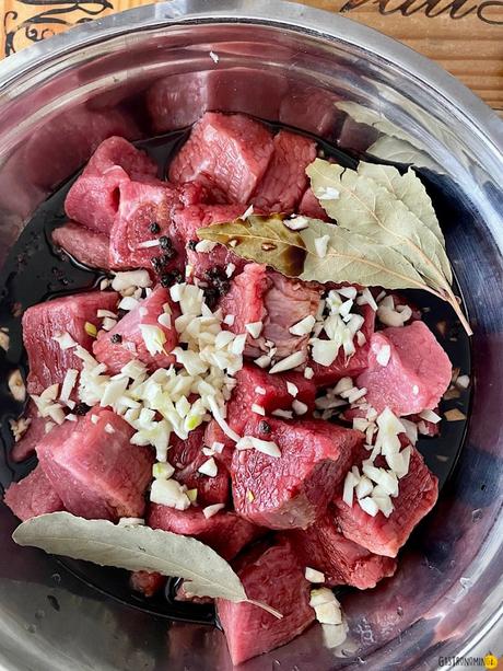 Adobo filipino, receta nacida en la colonización española Adobo filipino, receta nacida en la colonización española