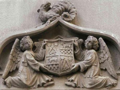 El compás en la Catedral de Barcelona