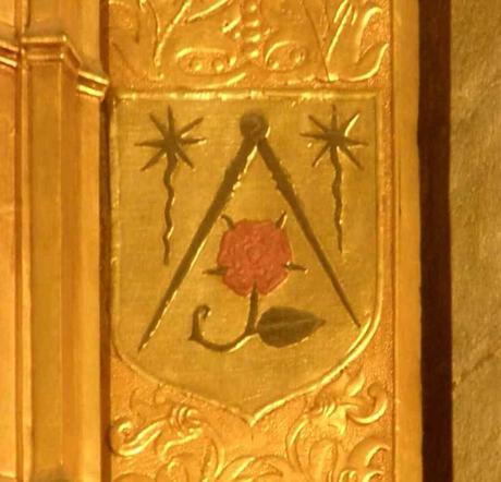 El compás en la Catedral de Barcelona