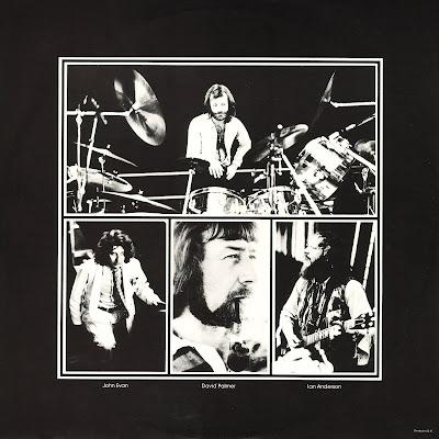 Jethro Tull - Bursting Out (1978) Jethro Tull - Bursting Out (1978)