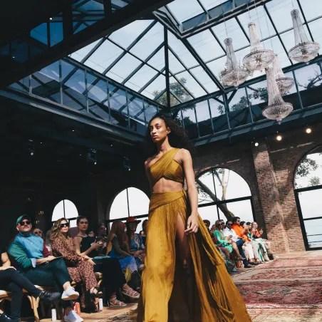 Colombia vive la moda en sus territorios