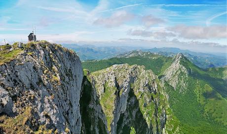 La Llambria y Becerrera de San Pedro desde Taranes