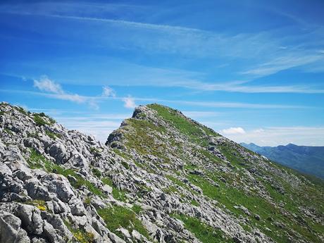 La Llambria y Becerrera de San Pedro desde Taranes