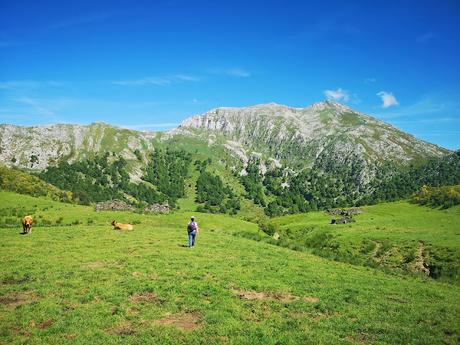 La Llambria y Becerrera de San Pedro desde Taranes