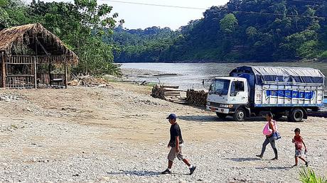 ECUADOR : UNA INCURSIÓN EN LA AMAZONIA DESDE TENA ECUADOR : UNA INCURSIÓN EN LA AMAZONIA DESDE TENA