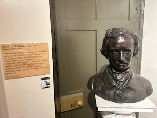 De luces y sombras. Los colores en la literatura y en la obra de Edgar Allan Poe: ponencia de Nery Santos Gomez en el Gran Casino de Madrid en marzo del 2022, con fotos del museo de Richmond, Virginia 2024