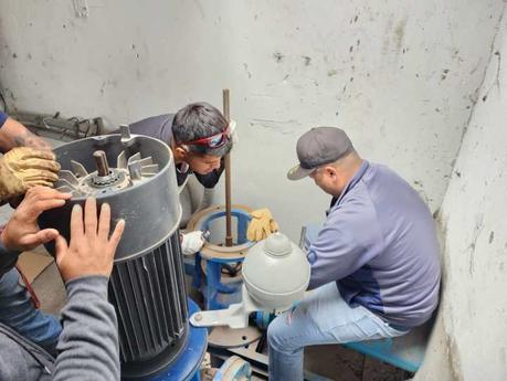 Refuerza Interapas bombas de cárcamos de puentes «Pemex» y «Manuel J. Othón» para aumentar capacidad de desfogue